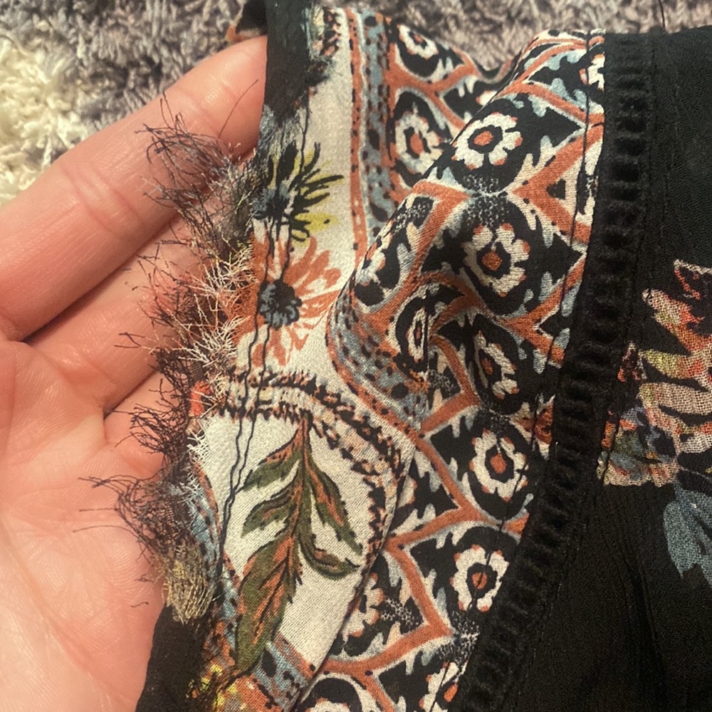 Knox Rose Blouse - Picture 2 of 4